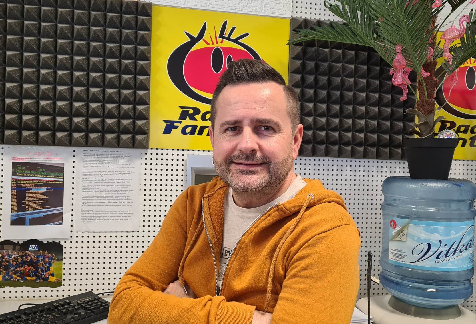 Je Bolje Biti Lep Ali Pameten Moški Radio Fantasy 